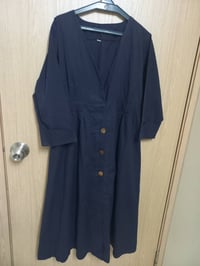 فساتين ق٤٠ • تنورة ق٣٨ • حذاء ق٤٠