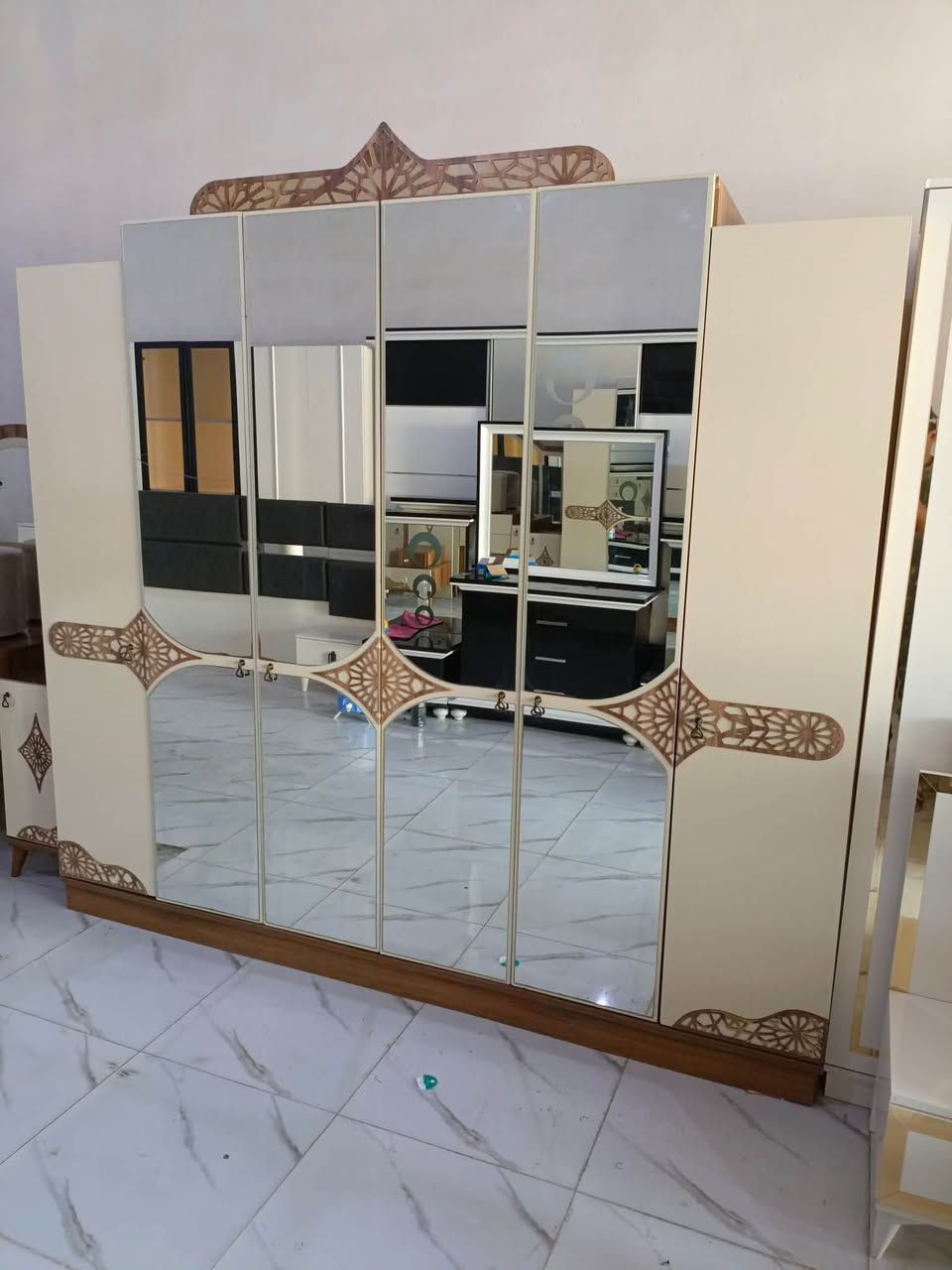 غرفة نوم  للبيع ٩قطع  بدون شد ونقل العنوان كركوك حي العسكري


**إذا كنت صاحب هذا الإعلان وتريد حذفه لأي سبب، رجاءا أرسل رسالة إلى الدعم الفني**