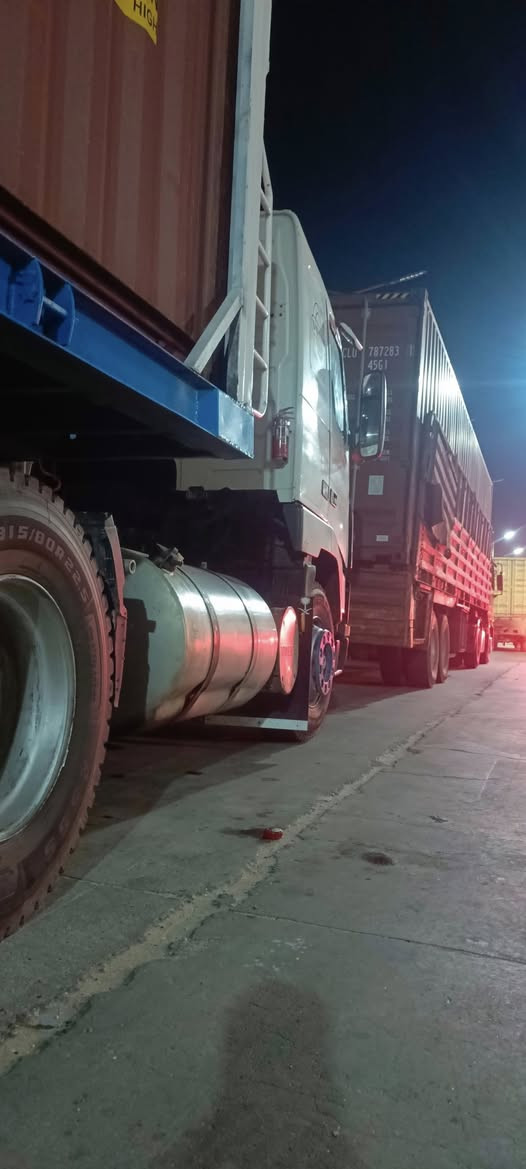 سلام عليكم فولفو موديل 96 رقم الانبار تخم تاير جاهزه للعمل سعر 95 وبيه مجال الا ستفسار  ***********
