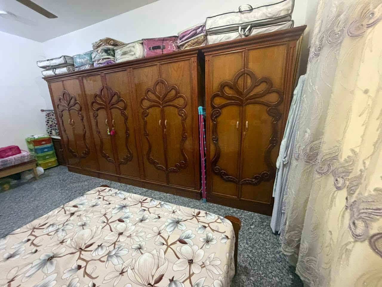 غرفة اخشاب كاملة
 تسكام من النوع الثقيل
٦ أبواب درجه اولى
صاج من الداخل والخارج
جدا جدا نضيفة ديوانية, القادسية


**إذا كنت صاحب هذا الإعلان وتريد حذفه لأي سبب، رجاءا أرسل رسالة إلى الدعم الفني**
