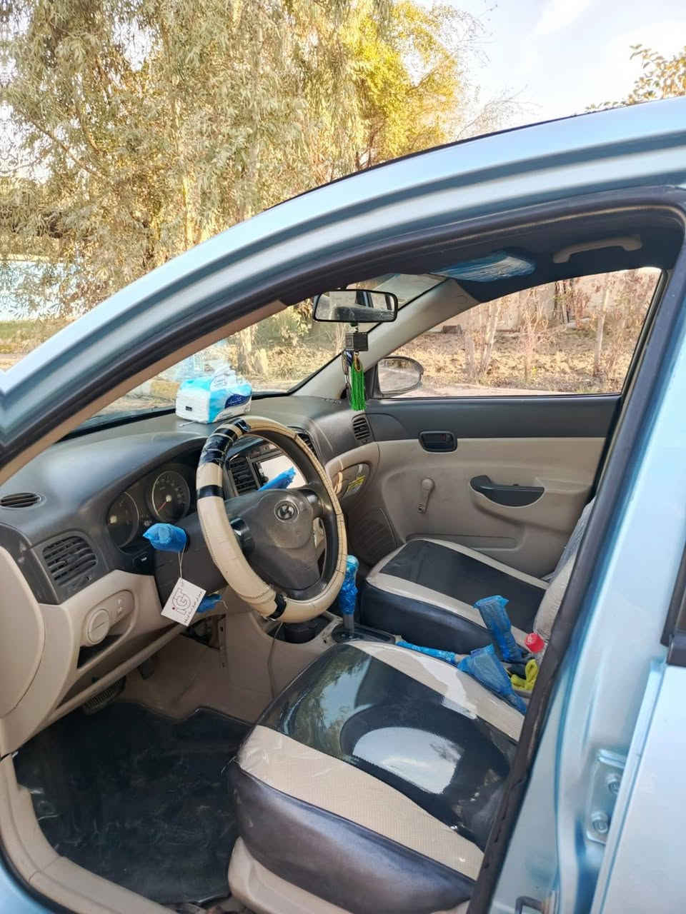 اكسنت ٢٠٠٧  محرك ١٦٠٠ بلادي مكينه وكير وصدر كفالة
مكفولة من الضربه بيها مكانات صبغ السيارة جاهزة ومتعوب عليها مابيها اي نقص سعرها ٨٠ ورقة وبيها مجال مكانها فلوجة
***********
***********
