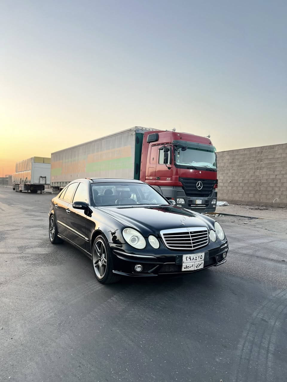 السلام عليكم 🙋🏻‍♂️
الجميله 😊 للبيع فقط 

  E350  موديل 2005 

قماره بانوراما 
كشنات جلد كهرباء  تدفئه 

مكينه وكير  خير من الله  

حداده اماميه  توني مبدلها  كامله حتى المشط كله جدبد

حداده خلفيه خير من الله   

بيها كت كامل 63  ويل amg 

باور ستيرن جديد  اشتريته 

السياره نقصها تجديد سنويه وكمبريسر تبريد  فقط 

بدون اي حادث  فقط صبغتها بيدي اني حزام 
وعندي تصويرها قبل لا اصبغ  بيها شخوط  ودحجه بالداير الخلفي  

مكاني بصره  السعر 120  واني بالخدمه 😊

***********
