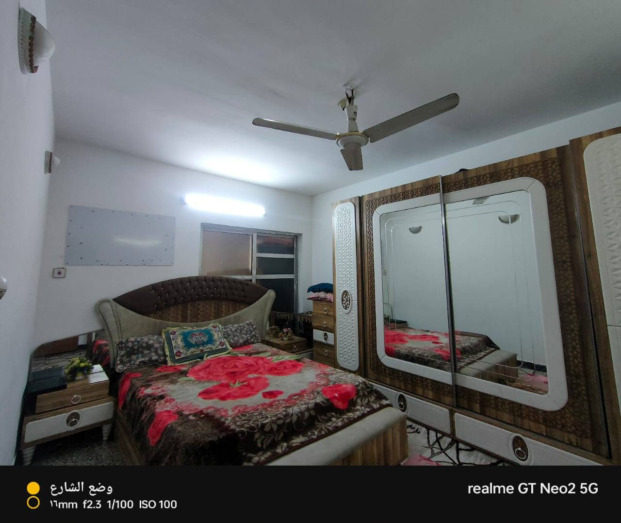 شقة للبيع طابق 3 مجمع الهجره قرب الطاقة ابو رمانه للاستفسار اكثر خاص او اتصال ***********
