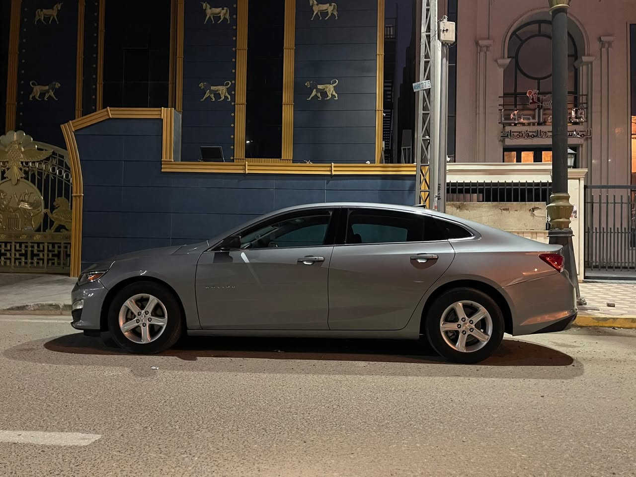 البيع ماليبو حره بلا رقم ٢٠٢٣ سعر ١٠٩ حادثه بنيد ابدل فقط بارد بل مدكر بدون اي دواخل سياره كلش نضيفه ***********
