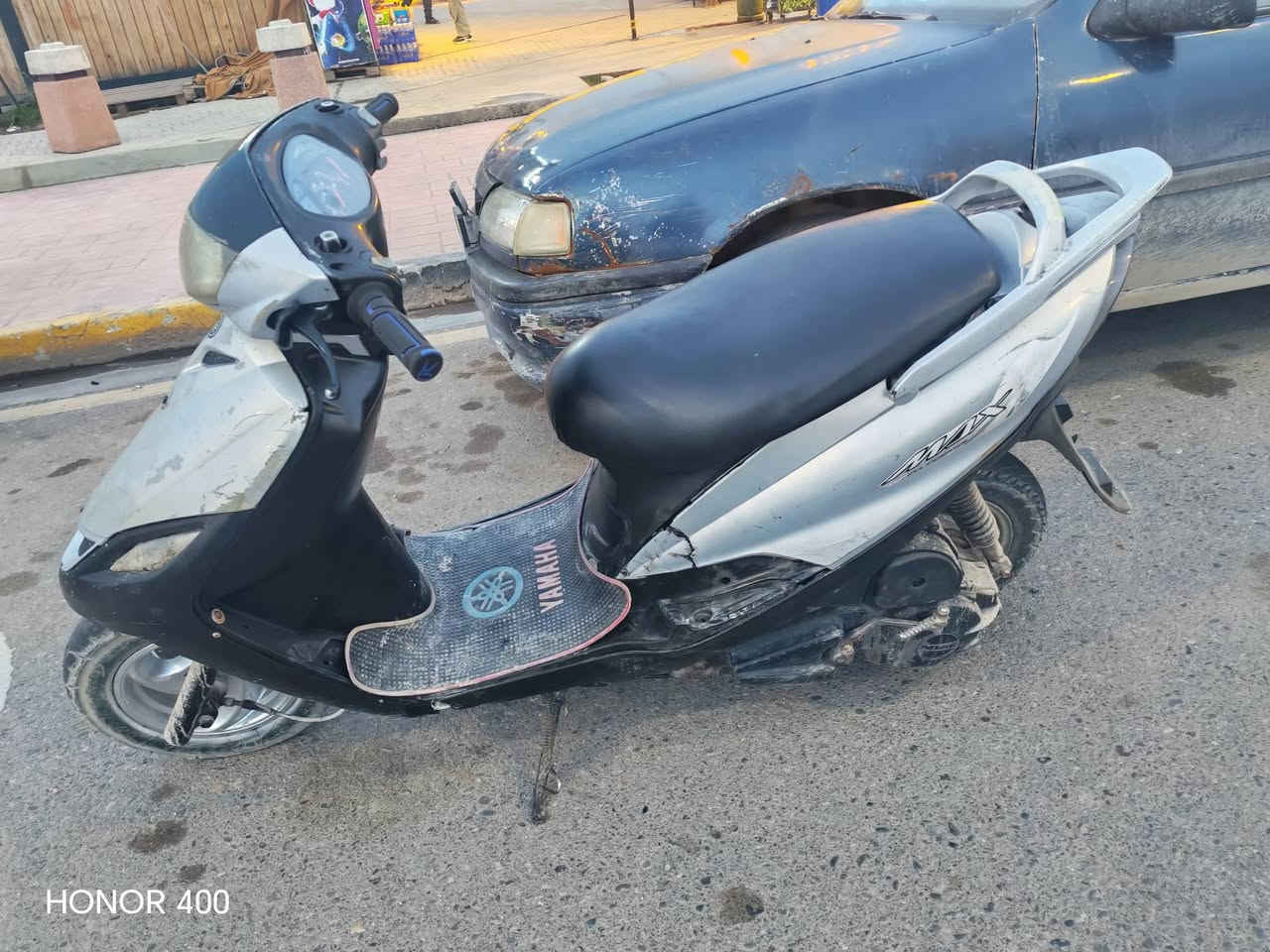 السلام عليكم دراجة ماكس 140 للبيع كلها شغالة مكينة فول خير من الله تحريكة معدل بس سلف ما يشتغل فقط وايرو مكطوع سعرو 300


**إذا كنت صاحب هذا الإعلان وتريد حذفه لأي سبب، رجاءا أرسل رسالة إلى الدعم الفني**