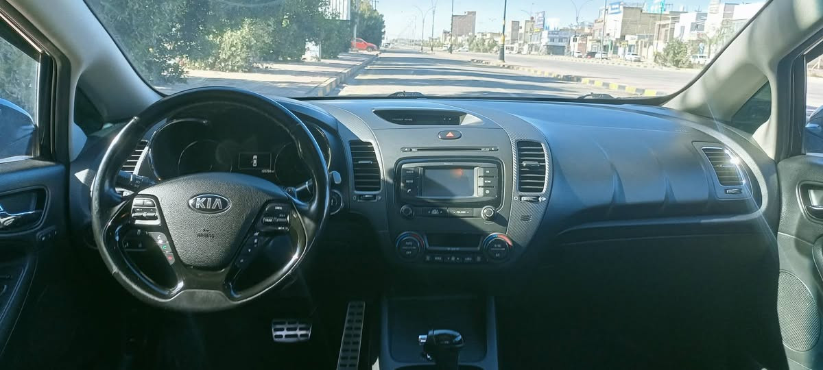 كـيـا ســيراتو موديل ( 2017 ) فول مواصفات بإسمي و السنوية ماساقطة  بيها صبغ جوة البگ لايت فقط ..

سعرها 147 

إدامة كاملة 

١. تخم إطارات 
٢. بطارية أمارون
٣. إدامة لمنظومة الهواء
٤. إدامة لمنظومة البنزين
٥. إدامة لبدن السيارة ( بولش و نانو ) من ماركة سوناكس عند فرع ( داستي ) بالنجف

النجف حي العدالة
***********
