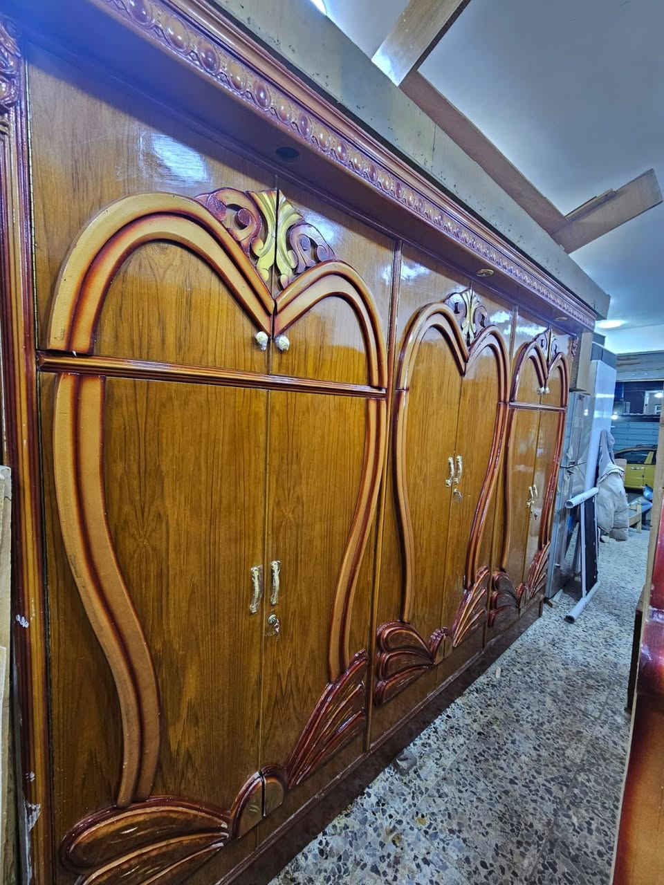 غرفه ست محلف عراقي داخل و صاج ثكليه ما تنشال حطاطه سعرهه 650 وبي مجال مكاني مكاني بغداد شعب شارع صحه ديوان واكو توصيل داخل بغداد ***********
