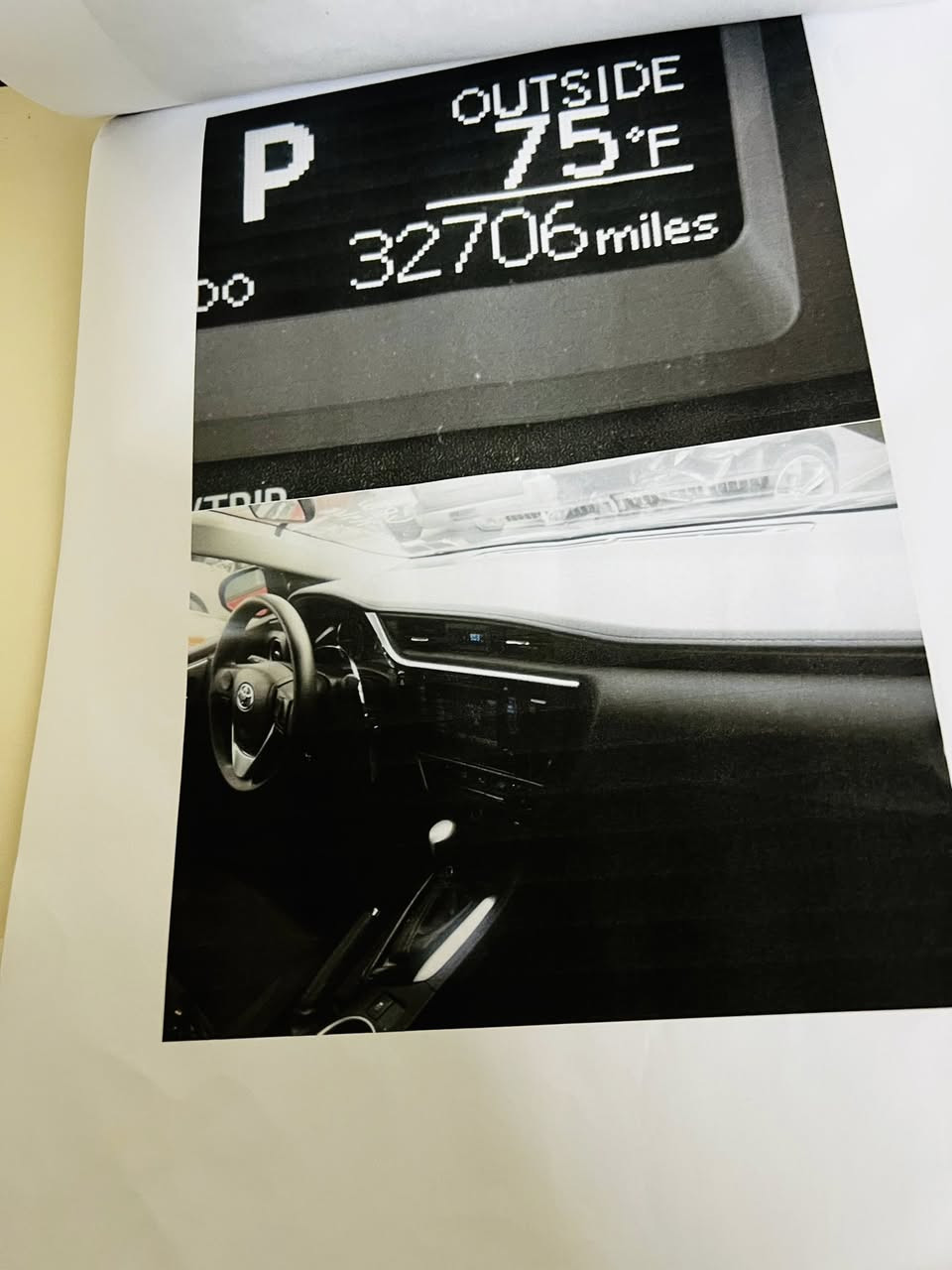 تيوتا كورلا موديل 17 LE كلين عدا بارد چاملغ خلفي شي بسيط بچم كبس بدون صبغ بدون ايرباك بدون دواخل رقم اربيل بسمي  والگير والمحرك والتبريد وحجر صالنصه كله بلادي وبشرط مكان السيارة كركوك للاتصال *********** السعر 143 بي مجال
