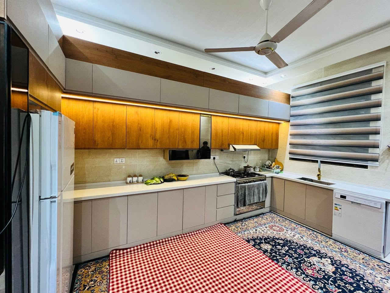 تصميم مدروس، شغل نظيف، وتنفيذ يبين من أول نظرة،
لأن التفاصيل الصغيرة هي اللي تصنع الفرق الكبير.والاسعار جدا مناسبة قياسا بالعمل والضمان..

المسيب /نزلت اولاد مسلم عليهم السلام

***********
اخوكم نوفل الجنابي..
