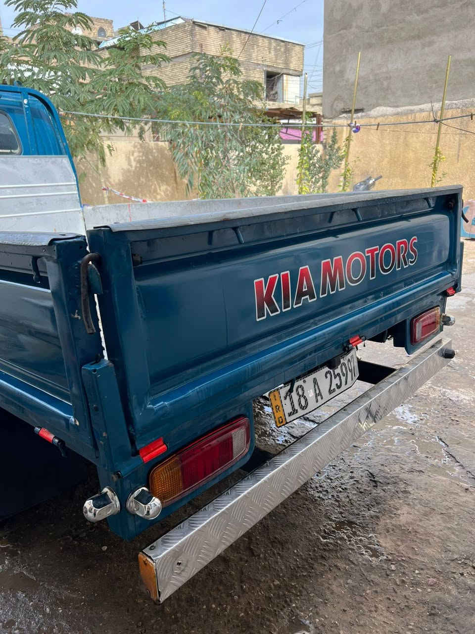 السلام عليكم
للبيع كيا ام عيون ٢٠٠١ رقم بابل انكليزي باسمي السعر ٨٥ و بيها مجال
***********
