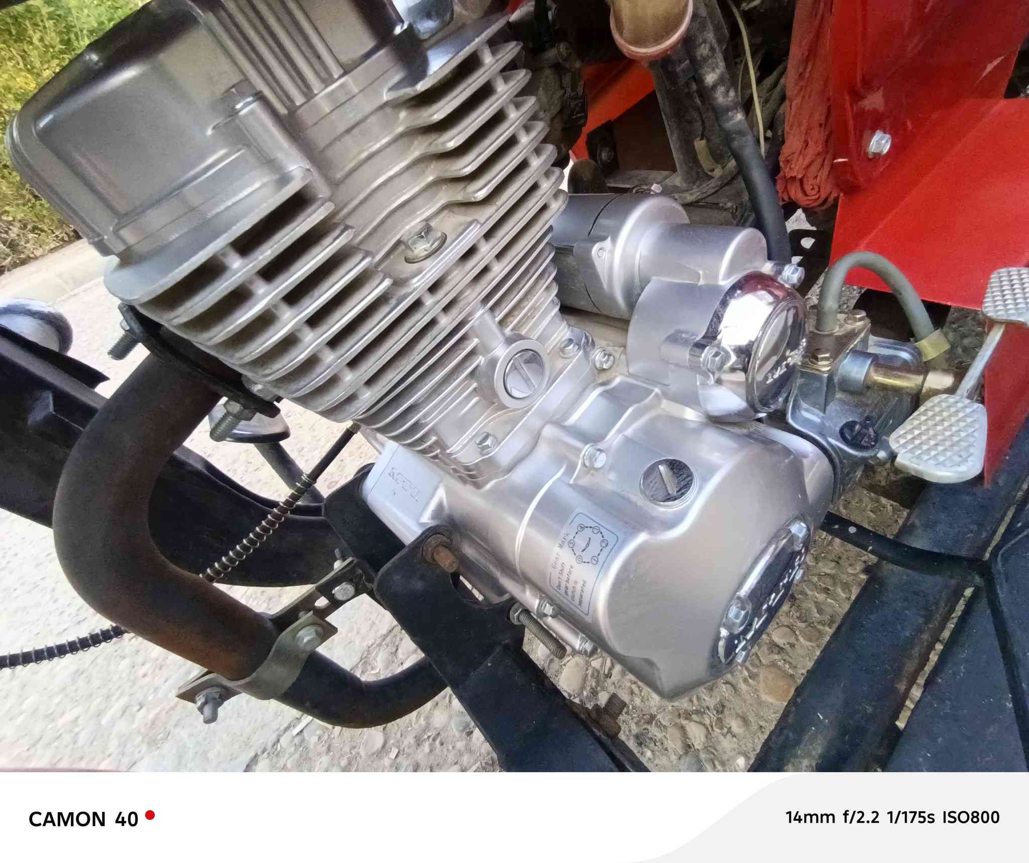 السلام عليكم صلطان موديل 17 كفاله عامه مكينه شاصي كهربائيه كلها شغاله اشاير لايت بك لايت عالي ناصي صطاب /// اخوان راح اخلي السعر المايعجبه السوك بيه شكال وانواع // مليونين وربع مع المجال // اوراق بسمي //// ***********
