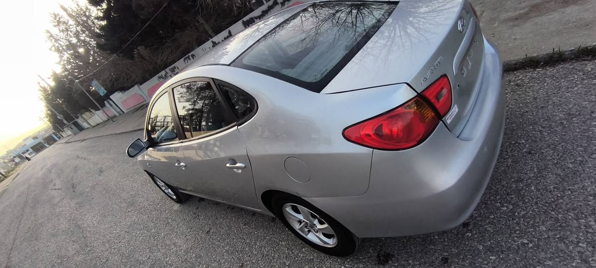 2008کارتۆنی که ڤه رگۆڕاو سەقف بۆیاخ بەشه رت هه مووگیانی کامل کراوە  بۆسه نتێک.مه سروف مه گه ڕێ نرخی  ٤٧مەجالێ برایانه 
ناونیشان هه ڵبجەی تازە
***********
***********6 دار بنديهكان, السليمانية
