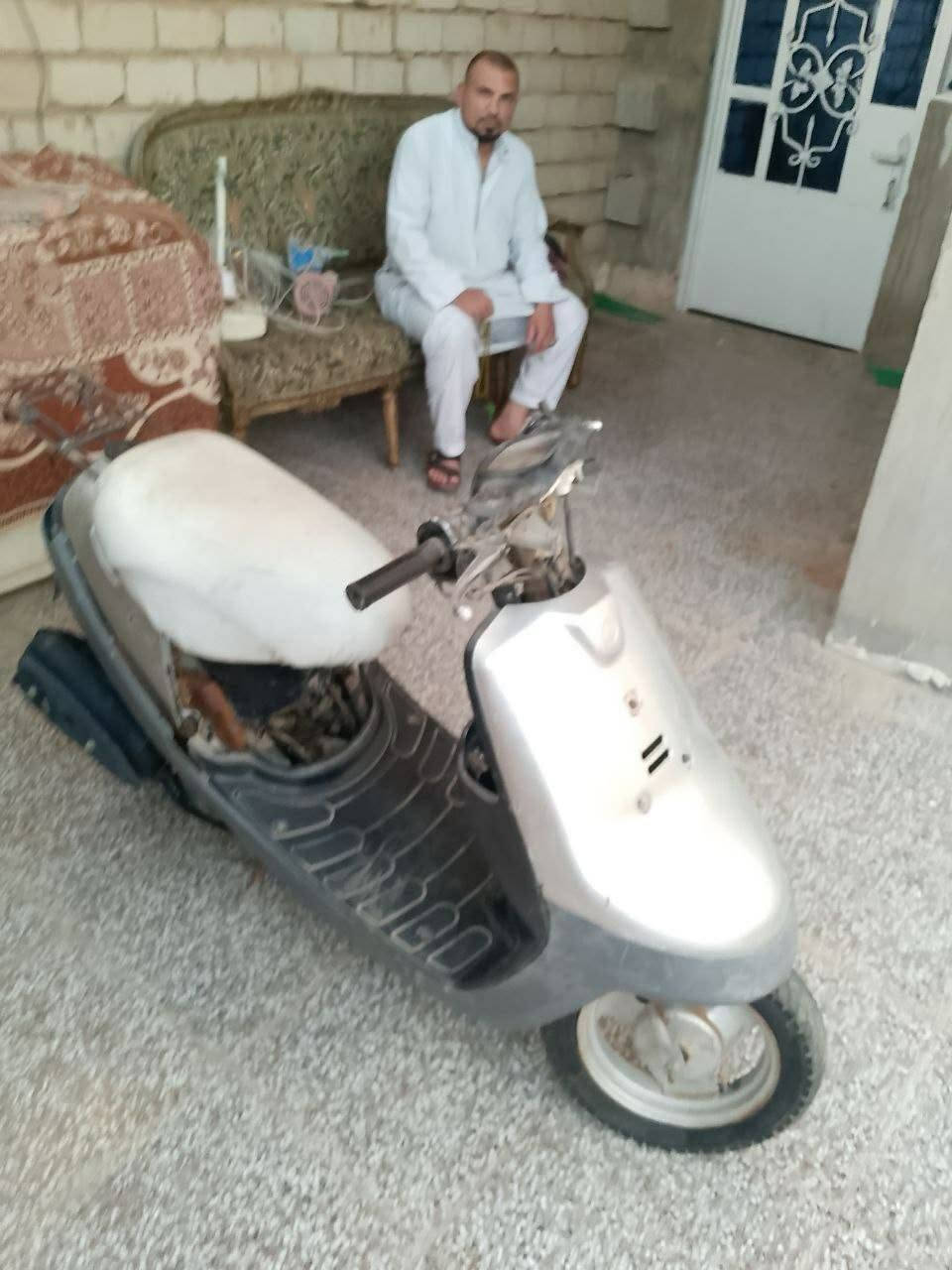 سلام عليكم دراجه بطه ٦٠للبيع دراجه حلوه مكينه ناعمه شغاله ما بيها شي
سعرها ب١٢٥ وبيها مجال مكاني نجف كوفه للاستفسار الاتصال ***********
