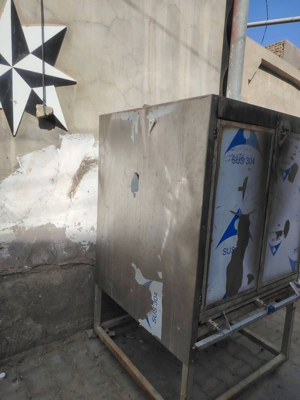 السلام عليكم
شواية سمج درجة أولى
استخدام قليل جدا للبيع
***********
