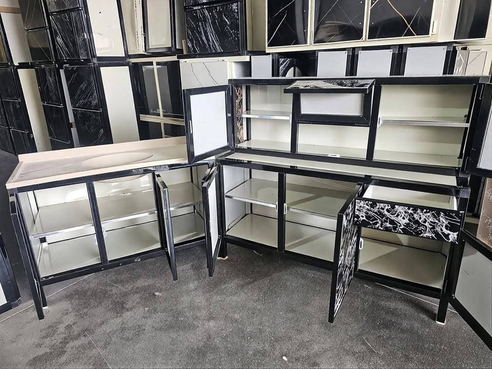للبيع غراض خوات الجديد اتصل وبيك خير وتدلل
‭***********‬
