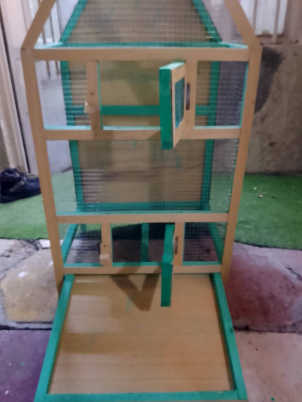 السلام عليكم قفص بعده جديد غير مستخدم قفص حلو ومرتب بي مجر السعر 25 شراي اتصل *********** بي وتساب
