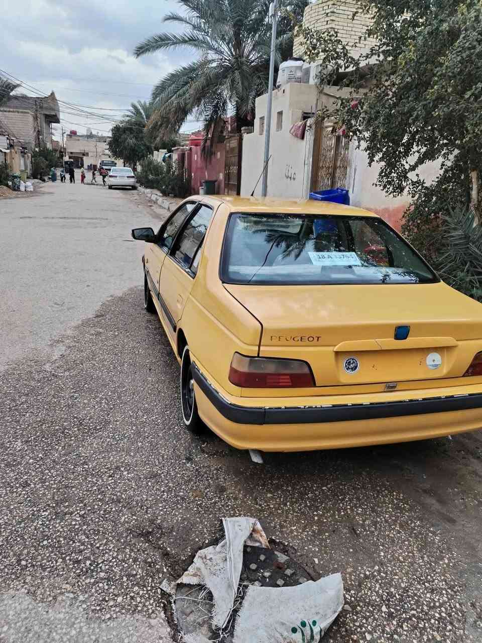 سلام عليكم بيجو بارص 2015 ساره نضيفه معمره هلالات رقم بابل نكليزي بسمي مصفره هيئه وغرامات عنوان كربلاء حي العسكري السعر ٤٣وبيهه مجال ***********
