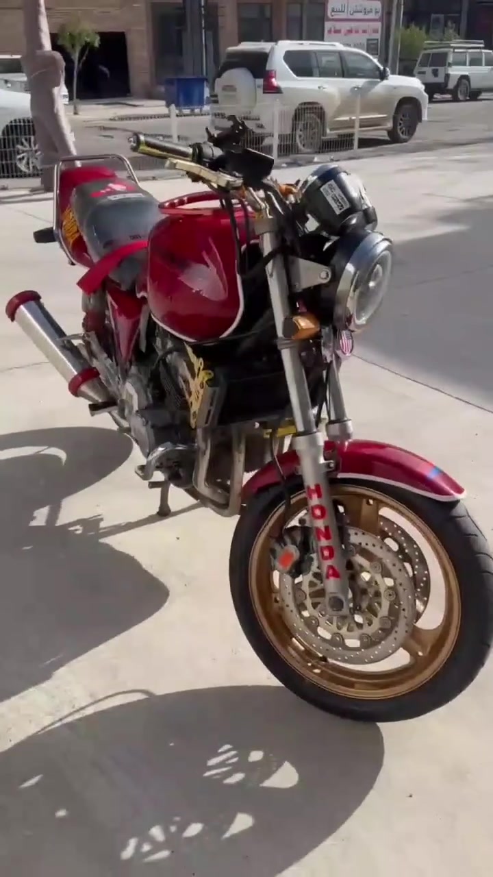 کەکە سەرەتا بەناوی خوا
ئەم cb400نازدارەمان بۆهێناون مۆدێل1998 ماتۆڕەکە مەکینەی کەپسە بەشەرتی هەبو شتێ تابڵێی پاکو نازدار ماوەتەوە 250 مەسرەفی نیە سعرەکەشی 15مەعامەلەیە موشتەریت چاتکە‌‌🖤ئادمین گیان وەریگرە


**إذا كنت صاحب هذا الإعلان وتريد حذفه لأي سبب، رجاءا أرسل رسالة إلى الدعم الفني**