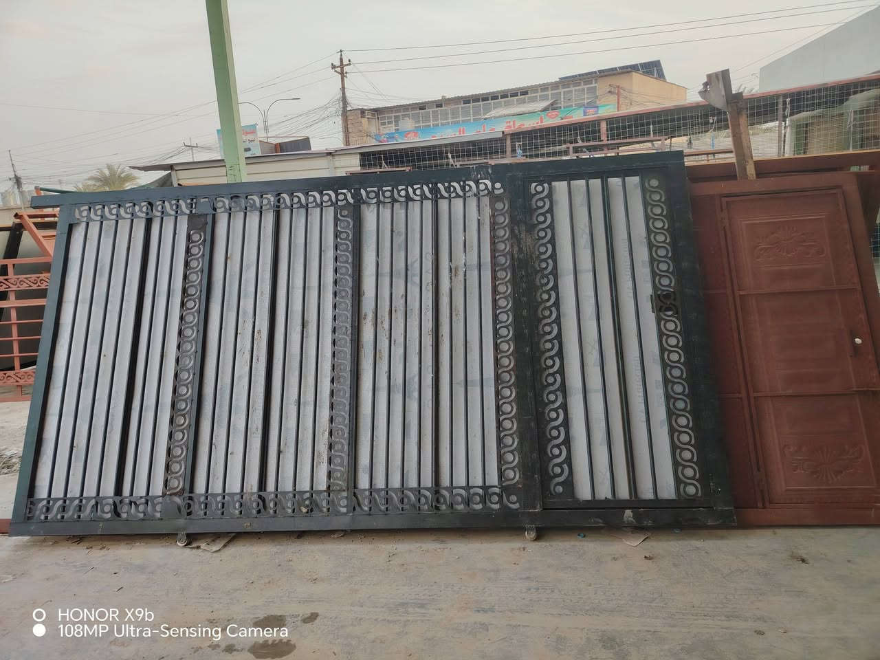 السلام عليكم ورحمة الله وبركاته اخوتي اصحاب الا,عمار الي يحتاج  يخابرني والتوصيل مجاني************************* ابو نعمه
