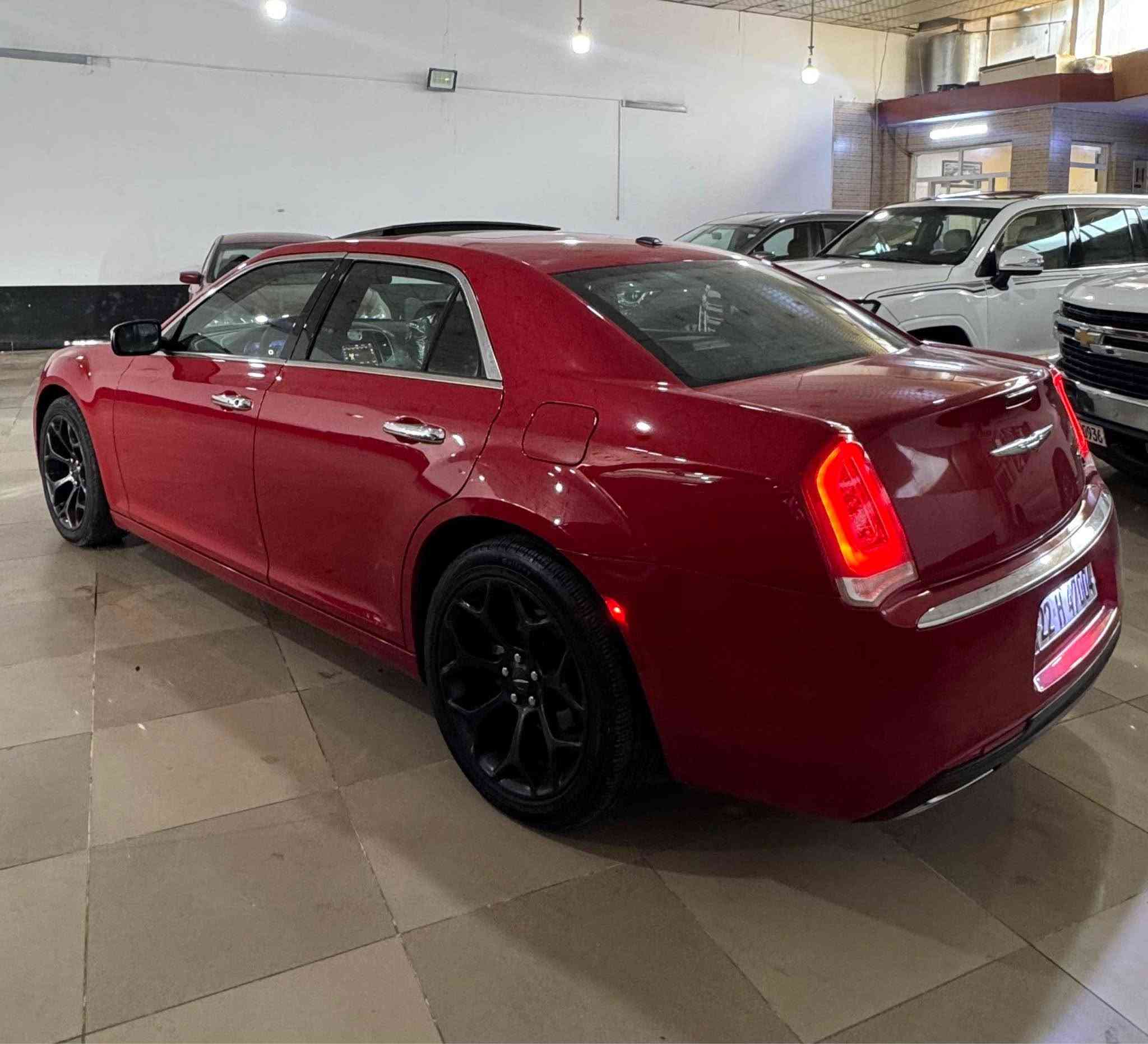 Chrysler obama 300c 📦🇺🇸
سيارة موديل ٢٠١٧ كلين تايتل فقط مكانين تعديل 
بي سيارة فول فول مواصفات ماشي ١٠٥ كير محرك اكسل حجر حدادية كلى بشرط مكان سيارة اربيل *********** واتساب شراي خابر تدلل… أربيل, العراق
