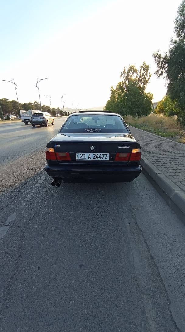 BMW E34 525 / 1992 / ئۆتۆ ماتیك 
تەبرید ڕەقەمو سەنەویو هەزەی تازەیە بەناوخۆمەوەیە پیتاقەی بەنزینی هەیە / گۆڕینەوەش دەکەم كركوك, العراق


**إذا كنت صاحب هذا الإعلان وتريد حذفه لأي سبب، رجاءا أرسل رسالة إلى الدعم الفني**