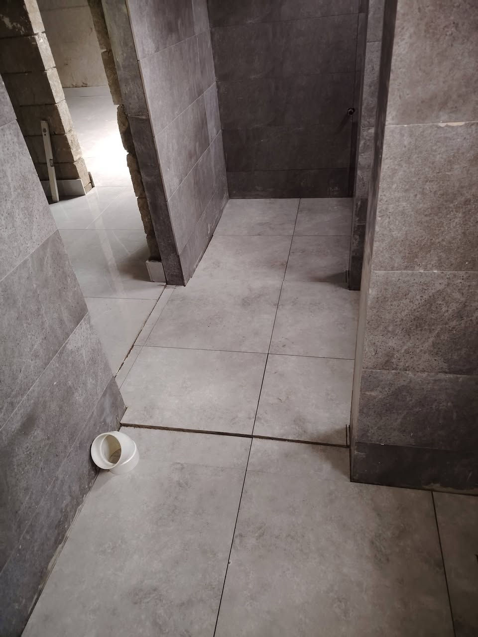 السلام عليكم
اسطئ سيراميك شغل درجه اولى شرط
جداري كوبنات مرمر ارضي بورسلين باركي خشب شرط هندسي تسليم 
تواصل
***********
***********
عمر السراميك والبورسلين
