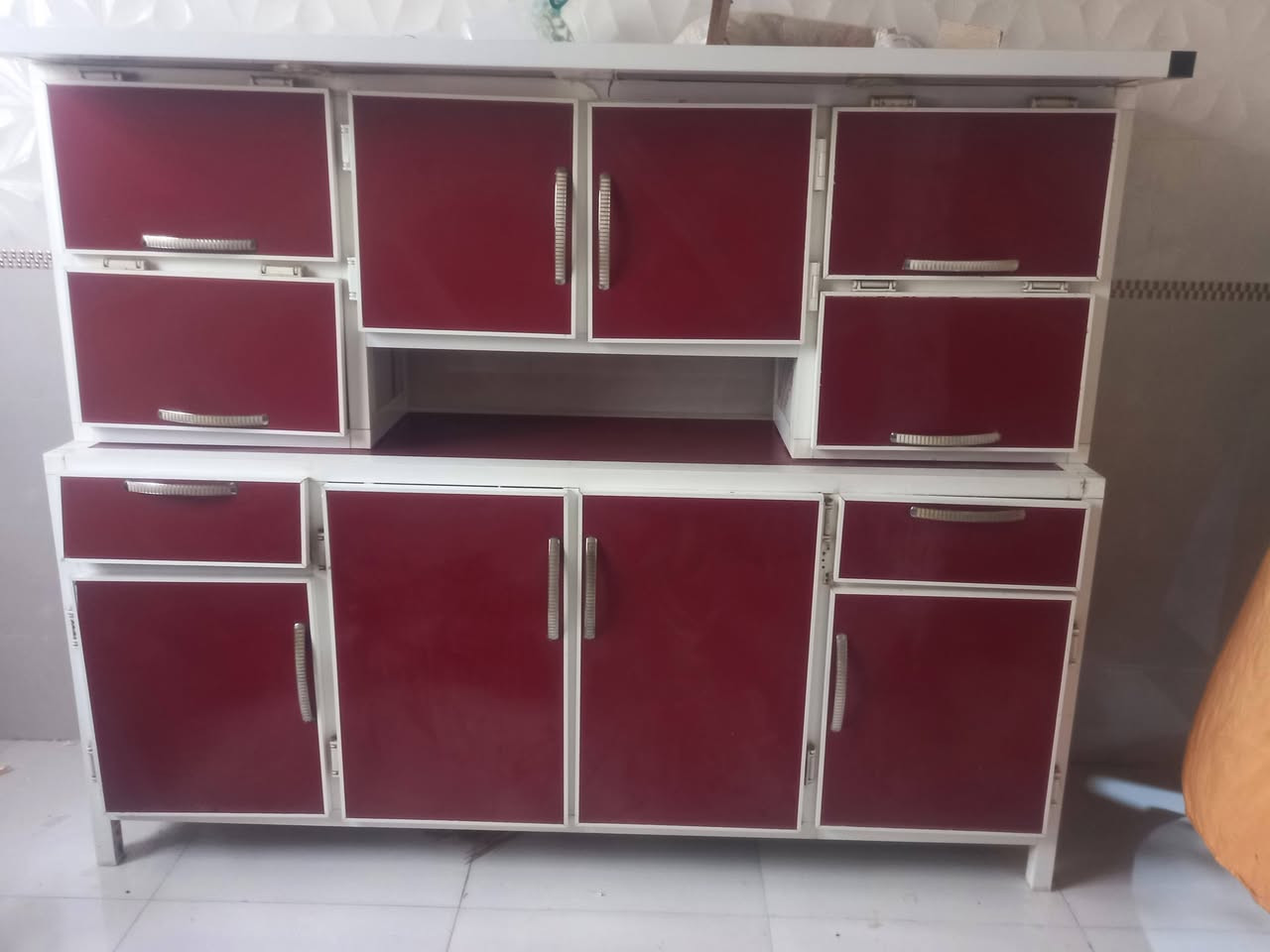 كاونتر مستعمل للبيع مكان البصره الهارثه 
تواصل 7726189643
