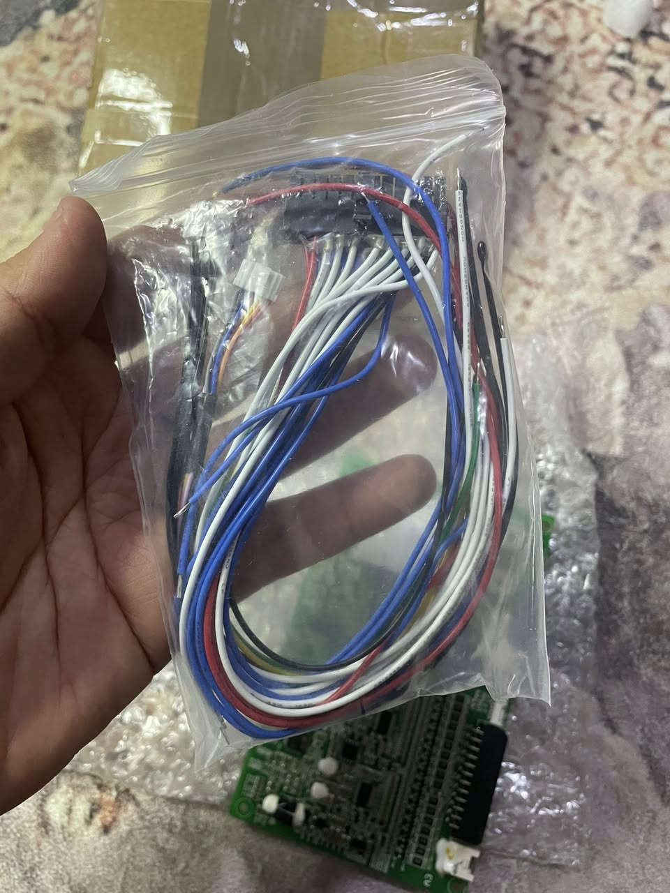 بورد بطارية مال سكوتر ٦٠ فولت  جديد امزون شرط الشغل  على اول تم ٣٠ الف شامل التوصيل


**إذا كنت صاحب هذا الإعلان وتريد حذفه لأي سبب، رجاءا أرسل رسالة إلى الدعم الفني**