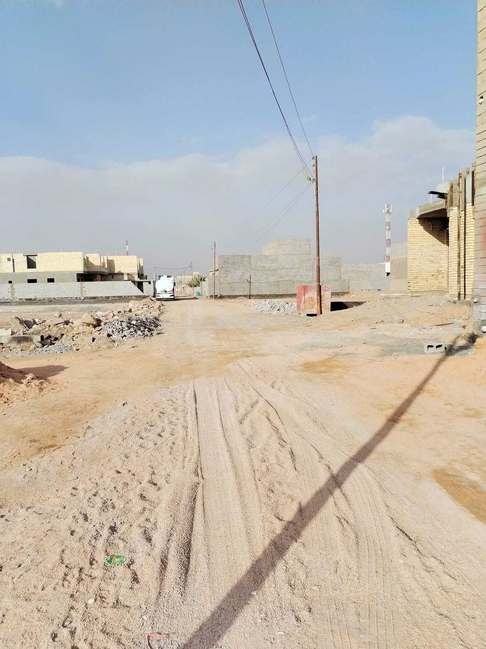 🔻 #قطعة ارض #للبيع

   #السسعر 18 مليون وبيها مجال 
 
🔻 #الموقع / الرمادي خلف مستشفئ الرازي قرب مجمع كاردن ستي 
🔻 #المسساحة / 150 متر 
🔻 #الوجة 8 نزال 19 
🔻 #طابو زارعي سند 25 
🔻 #الشارع 10 متر 
🔻 #السعر 18 مليون وبيها مجال 
🔻 #منطقة سكنية كامل خدمات 

🔻 #للأستفسار مكتب احمد المحلاوي للعقار 

🔻 #الهاتف / *********** / احمد المحلاوي 
🔻 #الهاتف / *********** 🔻
