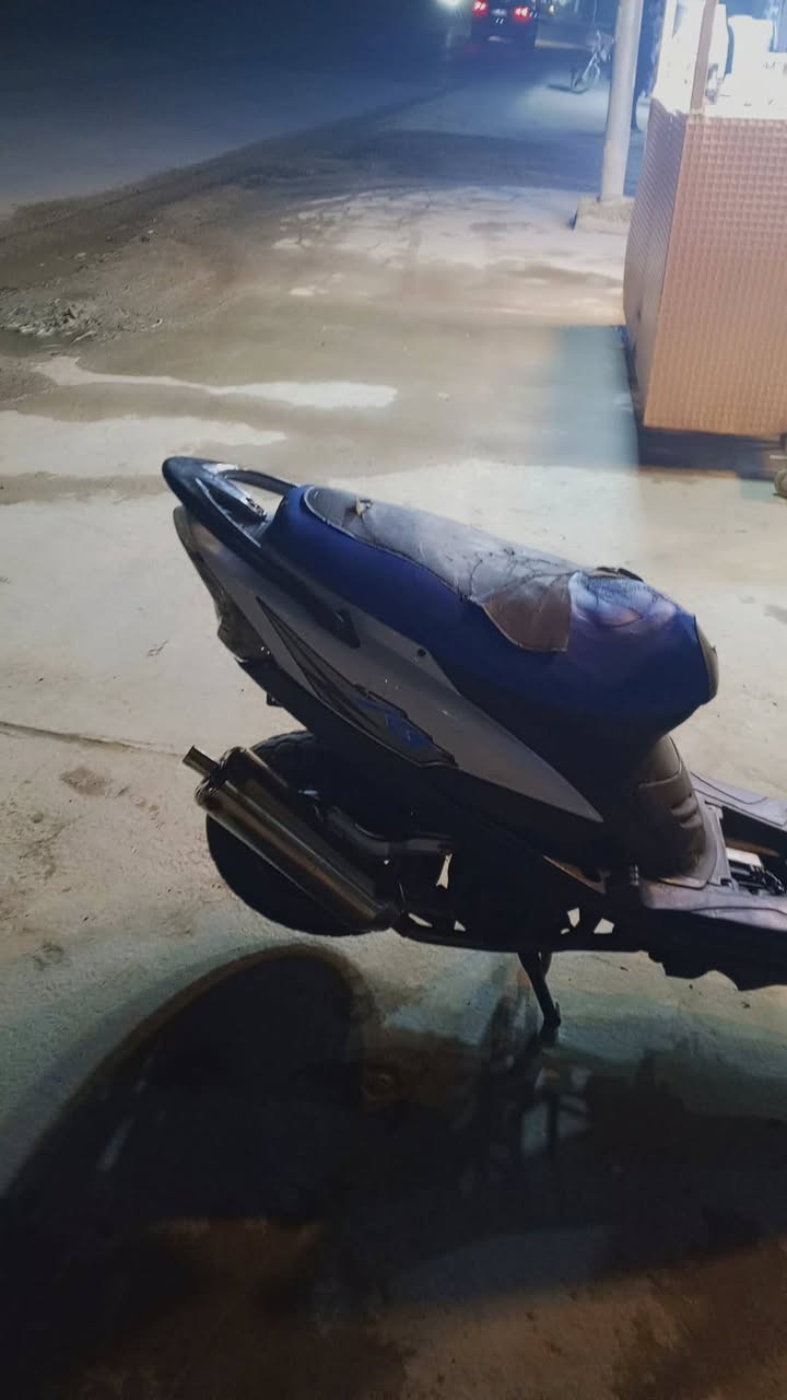 سلام عليكم عندي دراجة للبيع دراجه كامله مكمله درجة محرك مفتوح خمسه وخمسين دراجه ناشفه الستفسار تصل عله هذه الرقم ***********
وبي وتساب
