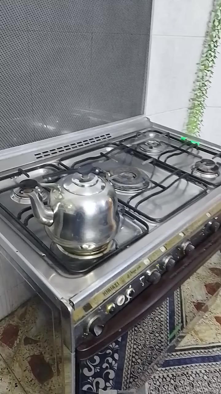 سلام عليكم غراض نظيفه للبيع تخم 300الف كونتر 400طباخ 150


**إذا كنت صاحب هذا الإعلان وتريد حذفه لأي سبب، رجاءا أرسل رسالة إلى الدعم الفني**