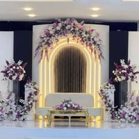 كوشة اعراس • ورد