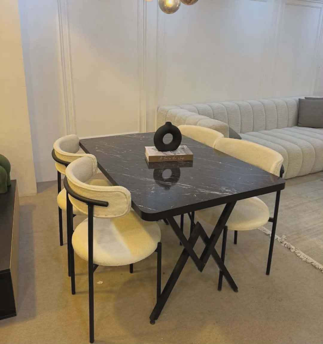 مێزی نان خواردن 
4نەفری 
گەیاندن بۆ هەموو کوردستان بەردەست
جوملەو مفرد بەردەستە
شتێکی مارکەو زەمان 
ئەگەر ویست مسج بکە السليمانية, العراق


**إذا كنت صاحب هذا الإعلان وتريد حذفه لأي سبب، رجاءا أرسل رسالة إلى الدعم الفني**