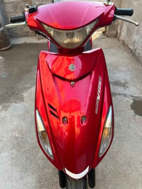 سوزوكي V125 • حديث