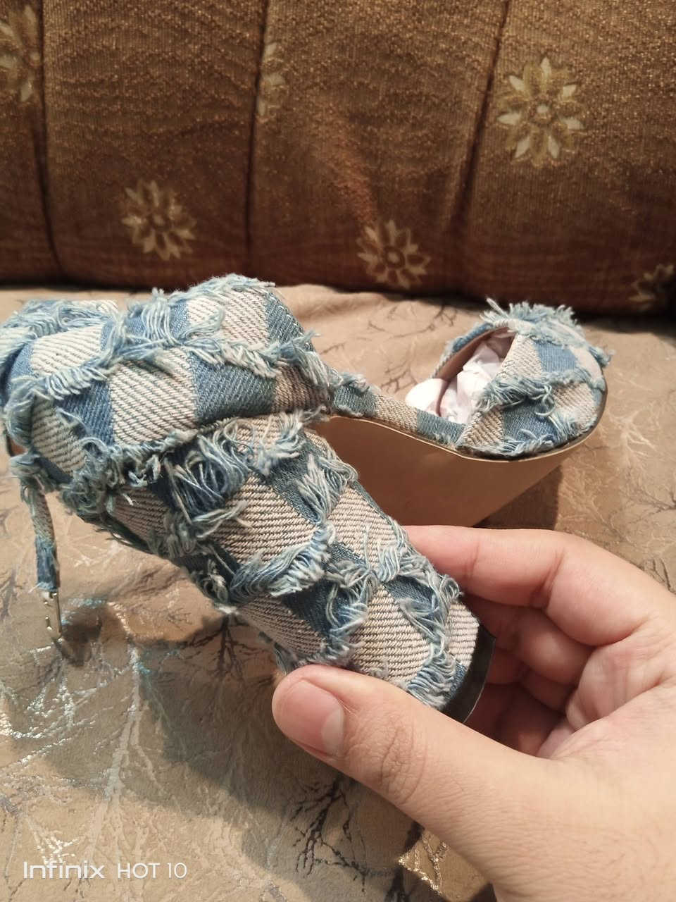 قياس 39 كابوي


**إذا كنت صاحب هذا الإعلان وتريد حذفه لأي سبب، رجاءا أرسل رسالة إلى الدعم الفني**