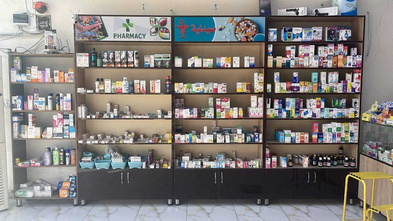 فاترينات للبيع (المعروضة بالصور) بحالة جيدة جدا
البيع كاملة او مفردات
للراغبين التواصل على الخاص


**إذا كنت صاحب هذا الإعلان وتريد حذفه لأي سبب، رجاءا أرسل رسالة إلى الدعم الفني**