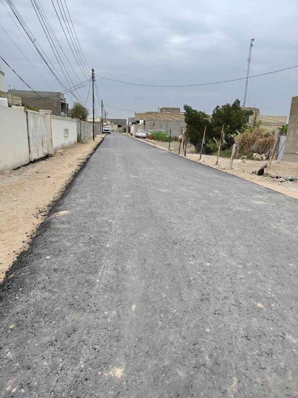 مكلف بالنشر
الموقع ///الاسكندرية -الشاخة
#الشارع تبليط لحد الباب 
بيت بمساحة 225+225 قطعة مجاورة فارغة 
المجموع 450
الموقع /الشاخة خلف مدرسة الفرات قريب ع الشارع الرئيسي
بناء حديث 2025  باشراف هندسي 
طابوق جمهوري وصب مركزي C35
يتكون من صالتين (٢)  استقبال 
وموزع 
غؤفتين نوم 
مجمع صحيات داخلية  وخارجية
التاسيسات الكهربائية  /الفنار السعودي 
التاسيسات الماء والمجاري /شركة الشريف  الثقيل +التركي المسلح
الارضية /بورسلين 
الابواب والشبابيك /pvc كيج 2ملم مسلح 
#الرجاء السعر فقط الاتصال ع الرقم 
***********
