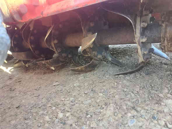 السلام عليكم كيوتي للبيع مكفول كفاله عامه محرك كير اكسل كله شركه تاير شركه وراها فقط  الرفاسه والقماره مكينة جديده معنه الكلمه ومامتعوبه كتاب شركه السعر خاص العنوان صلاح الدين يثرب رقم الهاتف ***********
