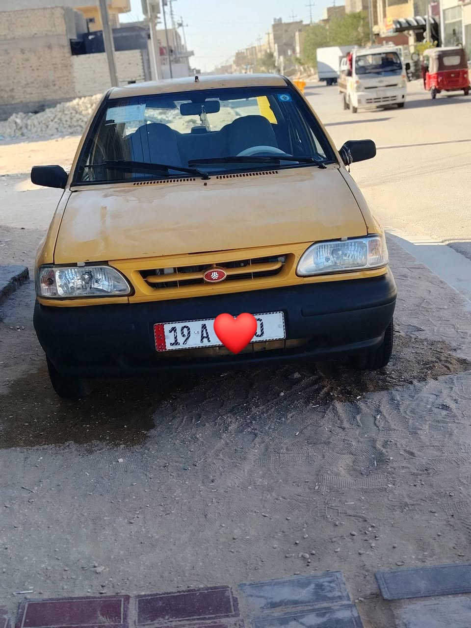 سلام عليكم سايبه للبيع مديل 2015 رقم كربلاء دولي سياره مفكوله من ضربه وتجوه وشرعيات سياره بيه خياس بصيط ومالي خلك اسوي محرك لا يبخر ولا ينقص كير كذالك حداديه منفوضه تخم تايرات جدد دراميات جدد سطاب اكسنات جدد سياره منفوضه نفض بس مشط لستيران شويه تعبان يمشيك فوك سنه سياره ب اسمي رايده ب٤٢ وبيه مجال مكاني كربلاء  رقمي للإستفسار***********
