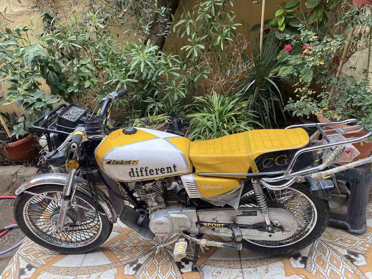 السلام عليكم تايگر 2020 محرك مامفتوح كهربائيات شغاله دراجه نصبتها حلوا ولونها مميز وبل حقيقه احله 

سعرها 550

رقمي***********
