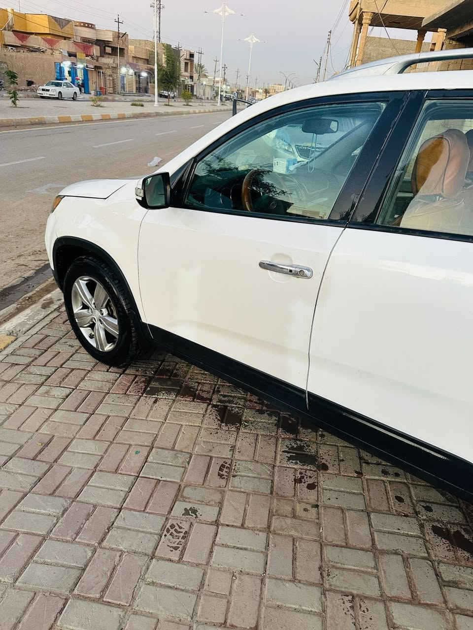 سورنتو موديل 2013 وارد امريكي فول 
حادث جامرلغ خلفي 
7 راكب 
6 سلندر 
رقم بغداد
السعر155 
للبيع او مراوس بسيارة فورچنر 

للتواصل الرقم/ ***********
