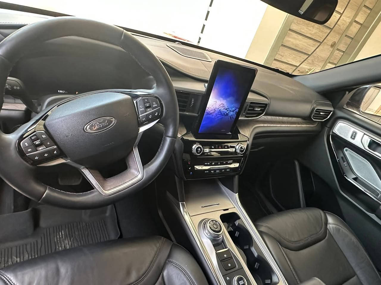 فورد اكسبلور موديل 2023
مواصفات PLATINUM فول مواصفات 1/1
رقم أربيل دولي سنوية جديدة 
حادثه تبديل باب بلادي طرف سكن بدون صبغ 
تعديل بارد جاملغ طرف سكن بدون صبغ فقط
محرك 6سلندر توين تيربو حجم 3000
مواصفات سقف  بانوراما 
7راكب سياحي تبريد مركزي 
مرايات كهربائية شفط
صندوق شفط 
شاشة كبيرة 
بصمة كهربائية تشغيل عن بعد 
بصمة تشغيل 
هاند بريك بصمة 
فورويل 4WD
كيجات ديجتال 
كشنات تدفئة تبريد امامي خلفي 
كير شفت ستيرين 
نظام اوتو بارك 
5كاميرات 360
شحن واير 
كاميرة أمامي خلفي جانبي 
نقطة عمياء 
تحديد سرعة مسار 
رادار أمامي خلفي جانبي حساسات أمامي خلفي 
اوتو ستارت ستوب 
كشنات VIP
ستيرن خزن تدفئة 
تبريد لمس 
لايتات زينون تحريك عدسة 
بعد هواي مواصفات ماشاءالله 
وارد أمريكي 
ماشية 6000 الف ميل
مكاني كركوك
الرقم *********** واتساب
