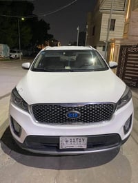 سورنتو أمريكي موديل ٢٠١٧  رقم بغداد لون ابيض ٧ راكب محرك 2500 GDI بدون...