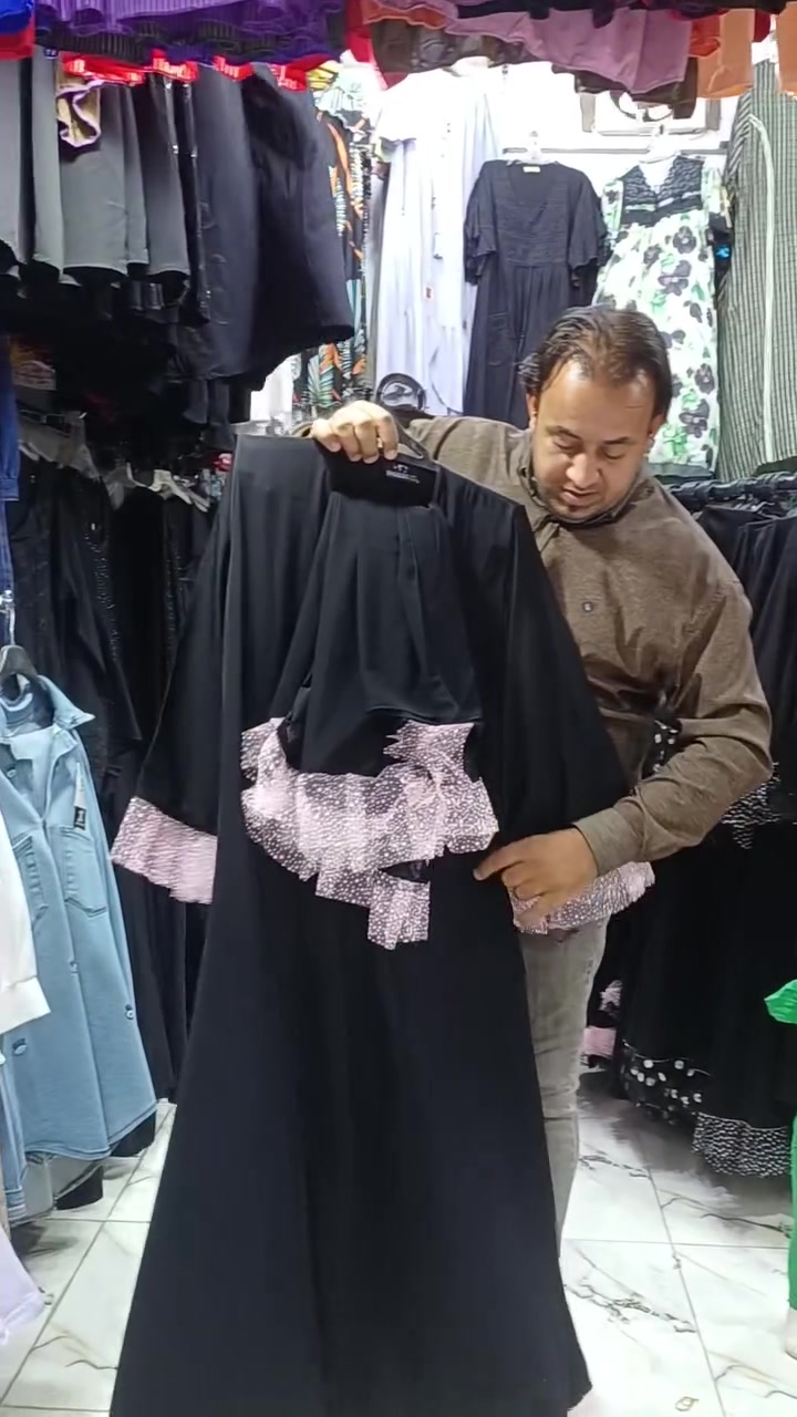 وصلت الترندات بنات يوميه مديل جديد كوزمتك مصطفى لطيف العتابي  يرحب بكم كوت انوار الصدر شارع المواكب*********** ***********
