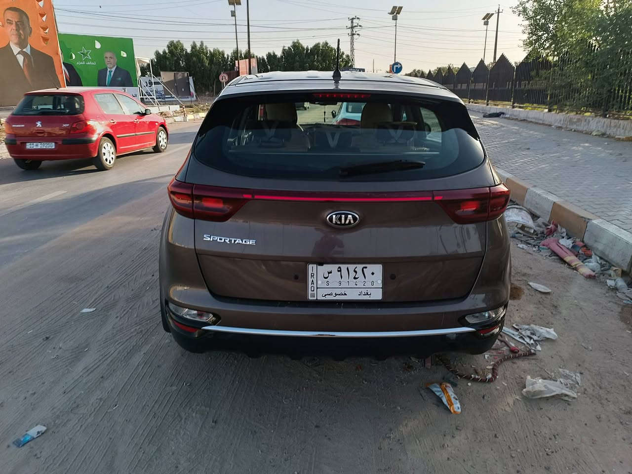 للبيع سبورتج موديل 20 مكفولة كفالة عامه وارد خليجي محرك 2000 دوش رقم بغداد مشروع وطني باسمي تحويل ثاني يوم ماشيه 88 الف مواصفات نظام منحدرات و3 أوضاع قياده تبريد قطعتين باقي المواصفات عاديه السيارة جديده ما بيها اي ضربه أو ضرر *********** 
ب197 
بغداد الغزالية
