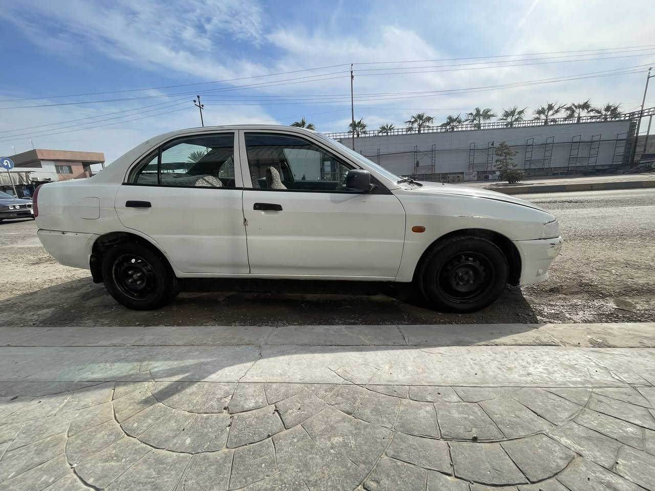 لانسر ياباني مديل 99 رقم بغداد انكليزي مميز هزه وسنويه جديده 
كير محرك كهربائيات كفاله 
الاستفسار:***********
