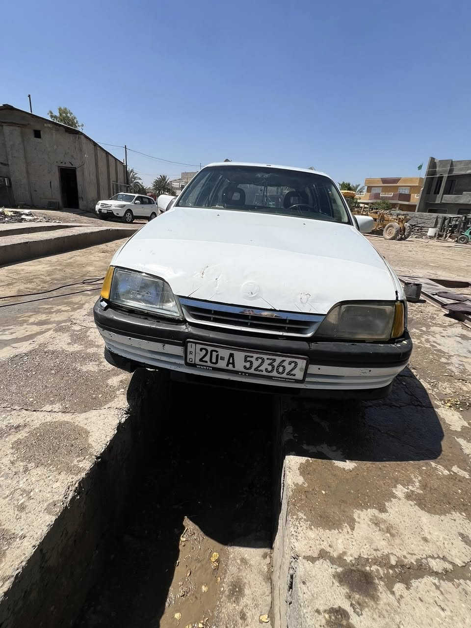 سلام عليكم اوبل البيع موديل 93سنويه تسقط 2030 راعيها موجود كير مكينه بطه محرك كير مكفول تخم تاير السياره زينه نضيفه السعر ٢٥ورقه وبيها مجال المكان بديالى بعقوبه اتصل على الرقم ***********
