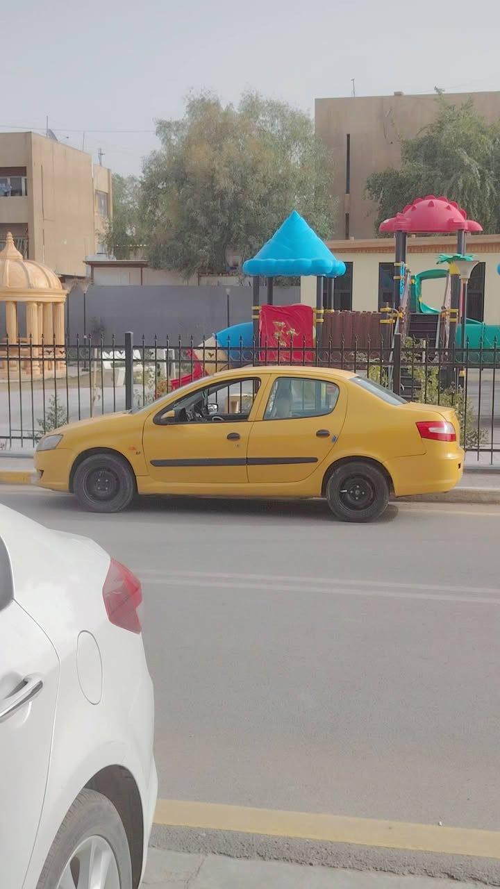 السلام عليكم سمند رنا موديل ٢٠١٤ سياره حلوه مال شغل فقط يحتاج صدر شويه يحتاجه ترتيب   تبريد يشتغل فقط يحتاج تبديل كلج كمبيسر  تخم تاير جديد صاحبه يريد تحويل تحويل  السعر ٢٨ بيه مجال***********
