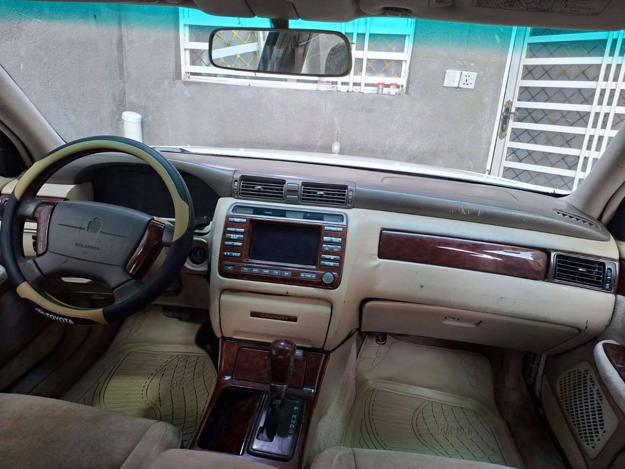 للبيع ملكه ادوات ادوات كير محرك D4 الكبير كير محرك مكفولات حداديه جديده تخم تاير جدد سياره جاهزه السعر32  بيه مجال ***********
