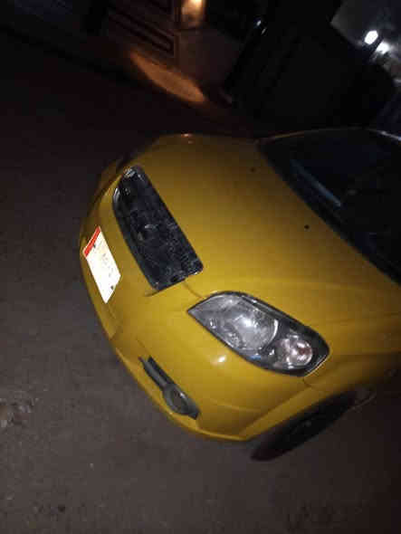 افيوو 2011 لبيع سياره جاهزه مكينه جديد تخم تاير تبريد حداديه نص عمر كير تماتيك السعر 53 وبيه مجال سنويه جديده ورقم انكليزي لستفسار***********
